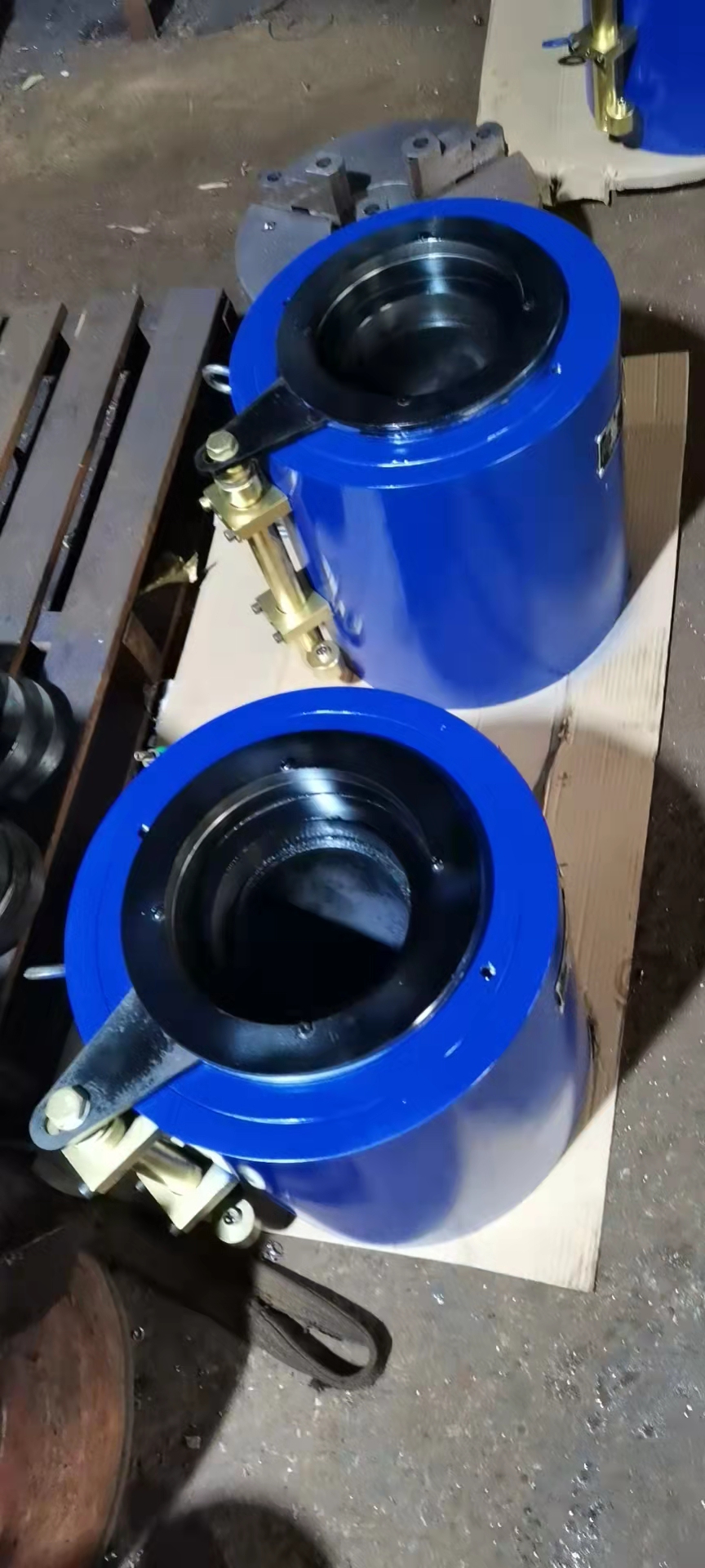 使用智能压浆设备张拉和压浆间隔时间多久？